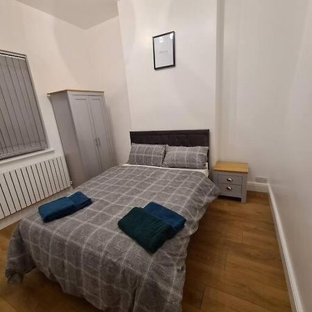 Luxury One Bedroom Flat Londra Esterno foto