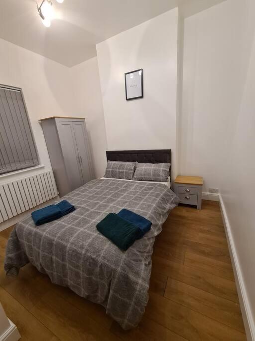 Luxury One Bedroom Flat Londra Esterno foto